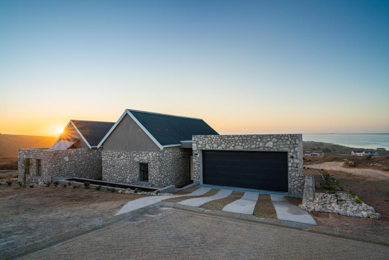 The Shark Bay Boutique Hotel & Spa 랑게바안 외부 사진
